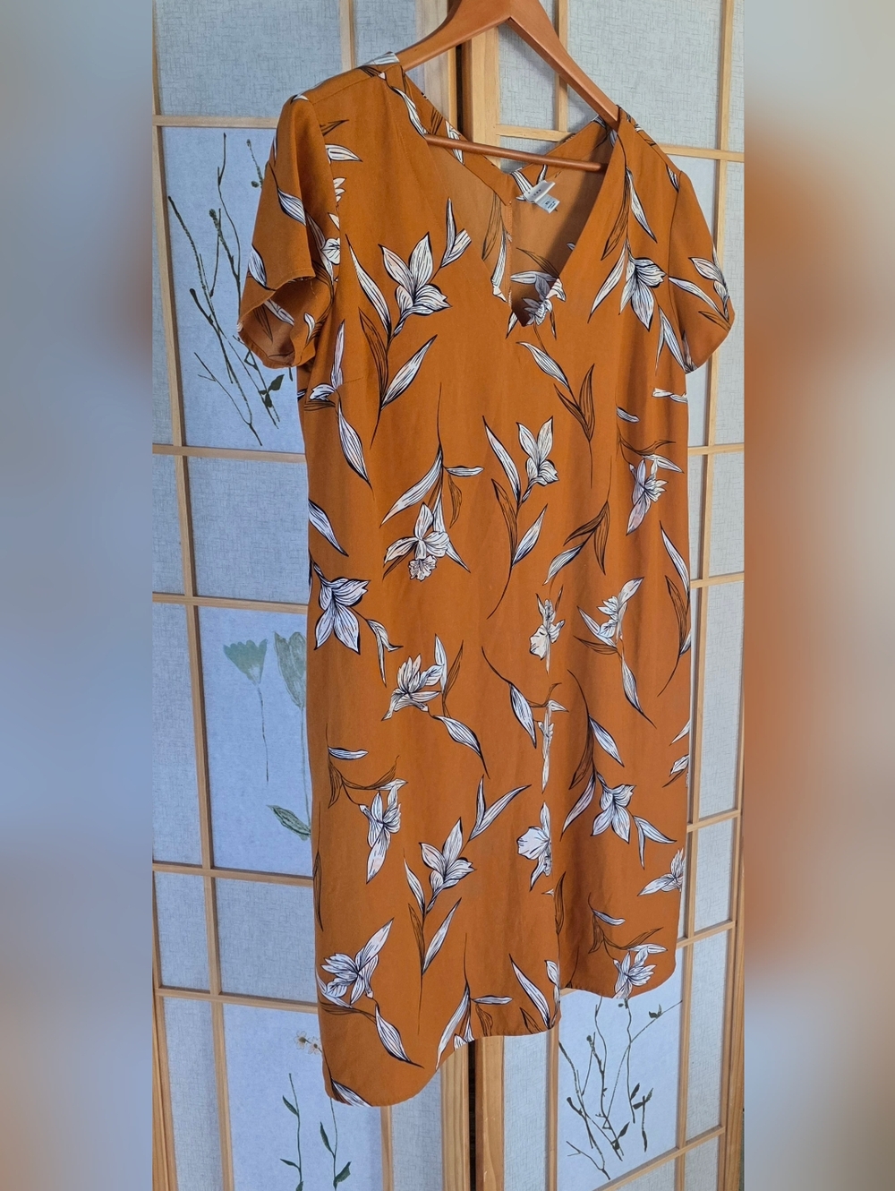 Tropical Floral V-Neck Dress Mumu Style W/ Pockets Comfortable Layering